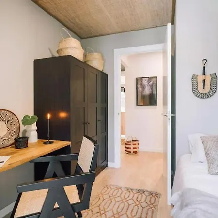 Tagbu - 2 Bedroom And Balcony In Eixample Dreta * Barcelona