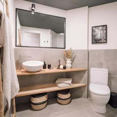 Tagbu - 2 Bedroom And Balcony In Eixample Dreta *